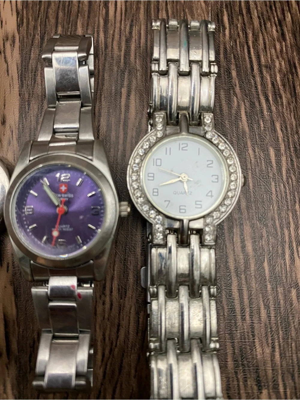 Mixed Lot of Five vintage Silver-Tone Ladies Wristwatches with Pastel Dials